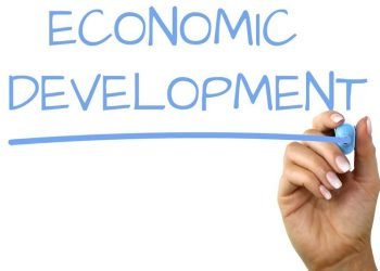 Ngành kinh tế phát triển học gì? Cơ hội nghề nghiệp sau ra trường